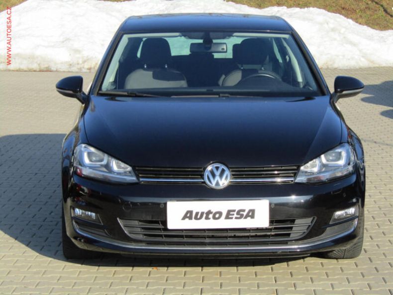 Volkswagen Golf - hlavní fotka