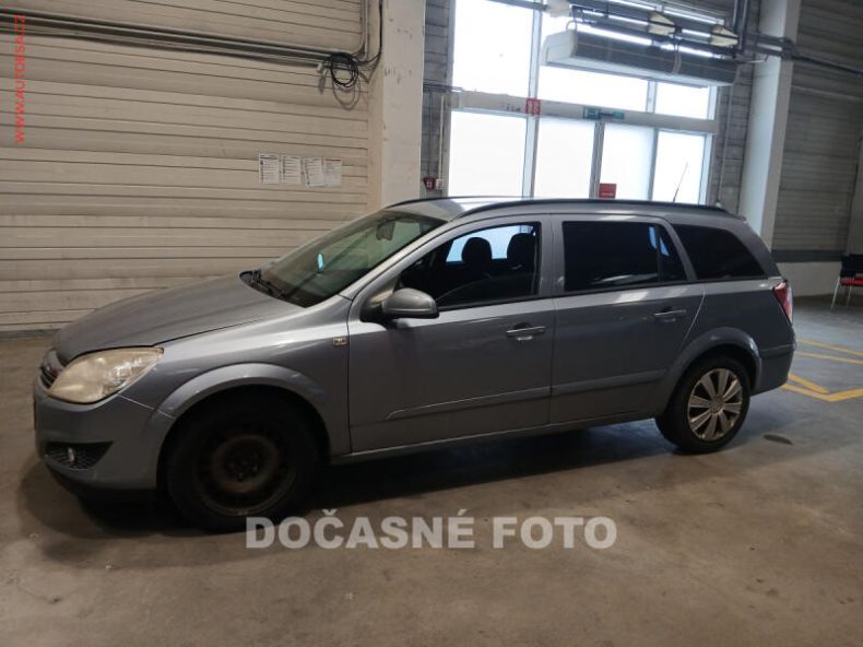 Opel Astra - hlavní fotka inzerátu