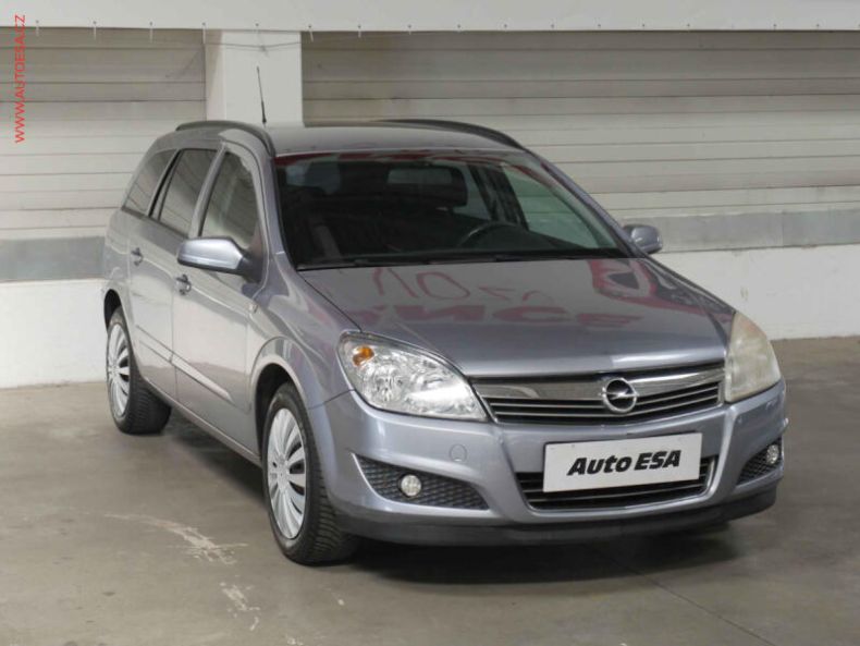 Opel Astra - hlavní fotka inzerátu