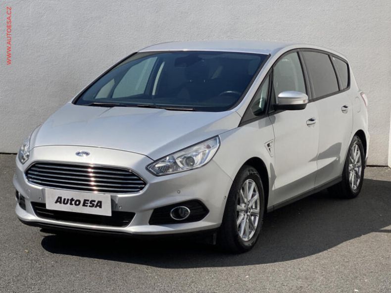 Ford S-MAX - hlavní fotka