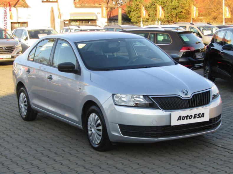 Škoda Rapid - hlavní foto