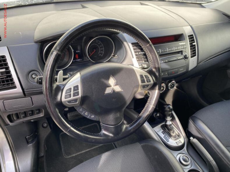 Mitsubishi Outlander - hlavní fotka