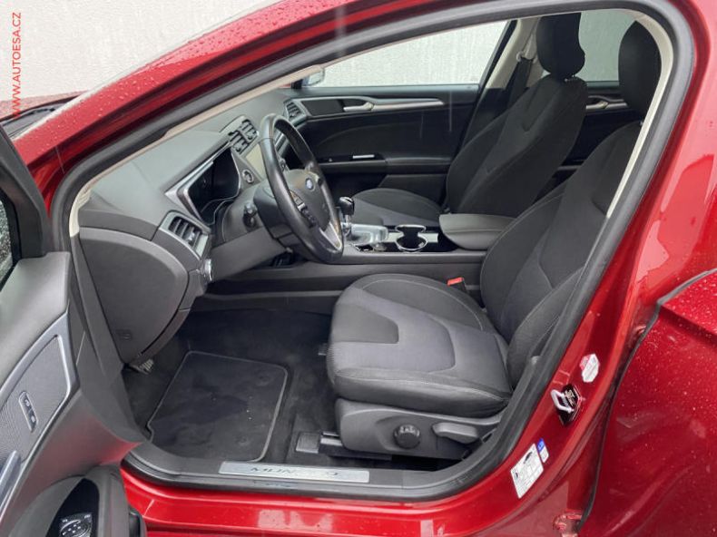 Ford Mondeo - hlavní fotka