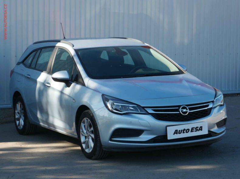 Opel Astra - hlavní fotka inzerátu