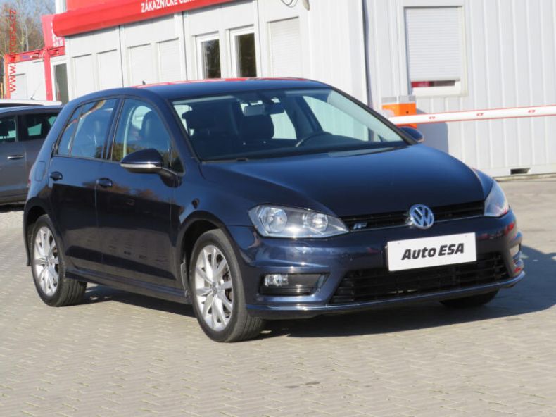 Volkswagen Golf - hlavní foto