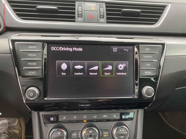 Škoda Superb - hlavní fotka