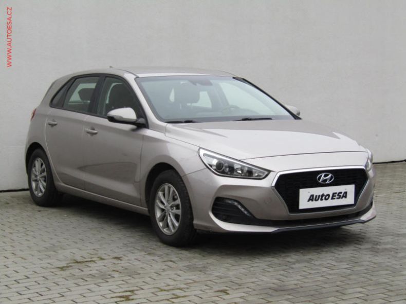 Hyundai i30 - hlavní foto