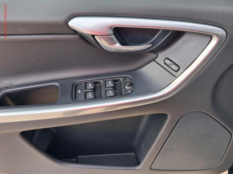 Volvo XC60 - hlavní fotka