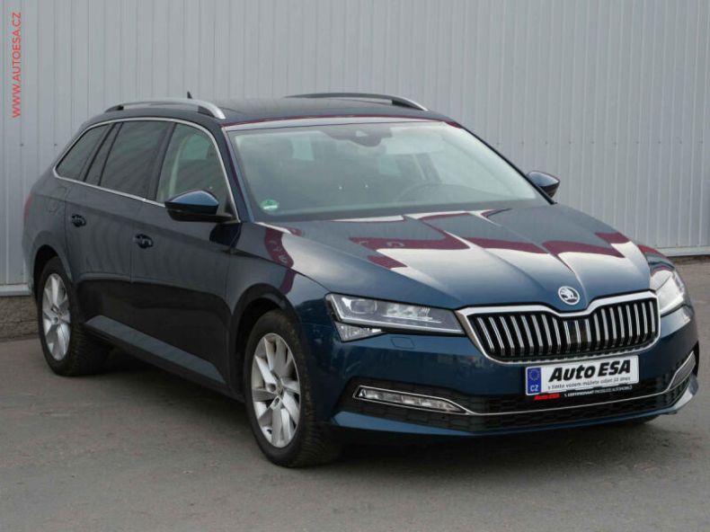 Škoda Superb - hlavní foto