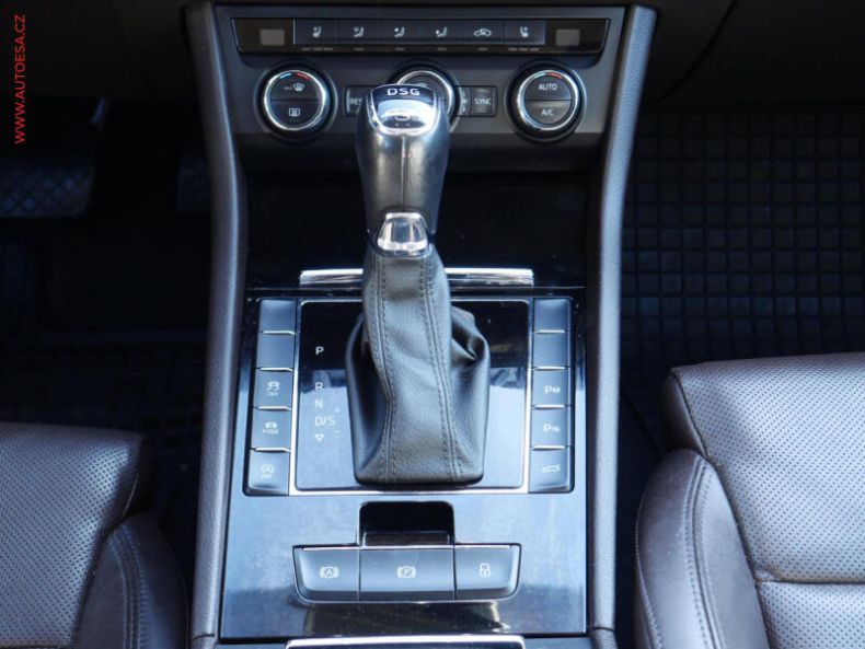 Škoda Superb - hlavní fotka