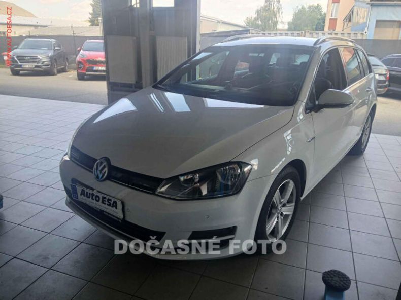 Volkswagen Golf - hlavní foto