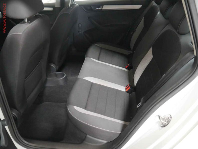 Škoda Rapid - hlavní fotka