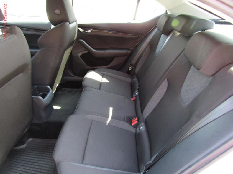 Škoda Octavia - hlavní fotka