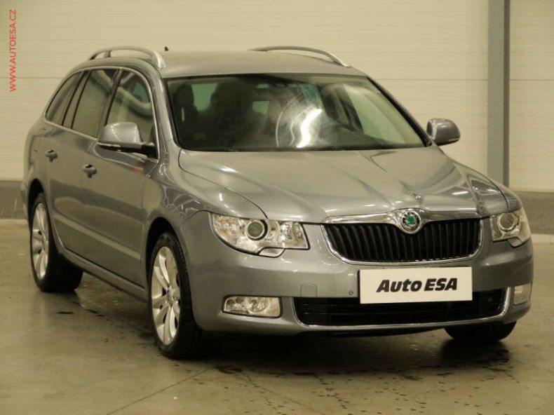 Škoda Superb - hlavní foto
