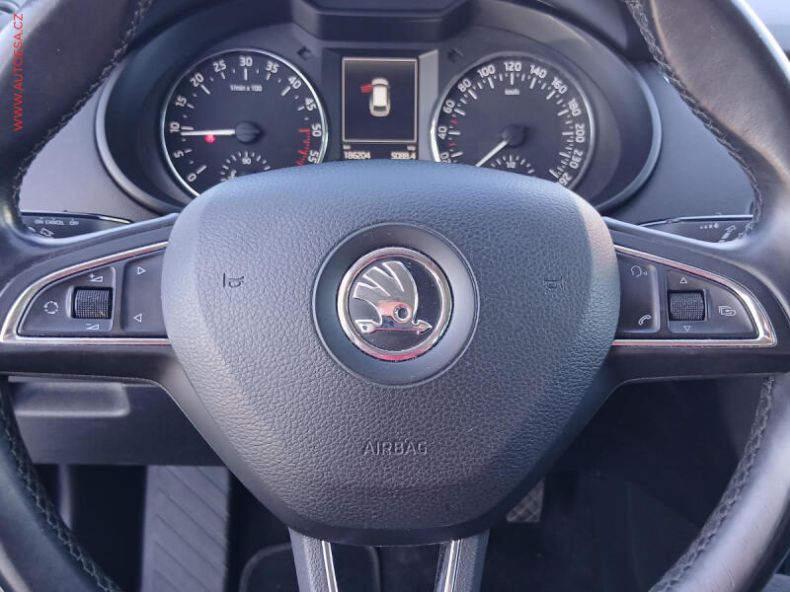 Škoda Octavia - hlavní fotka