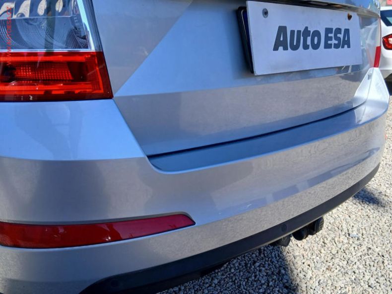 Škoda Octavia - hlavní fotka