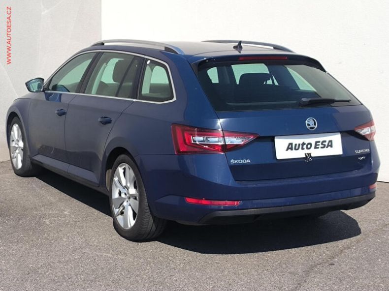 Škoda Superb - hlavní fotka