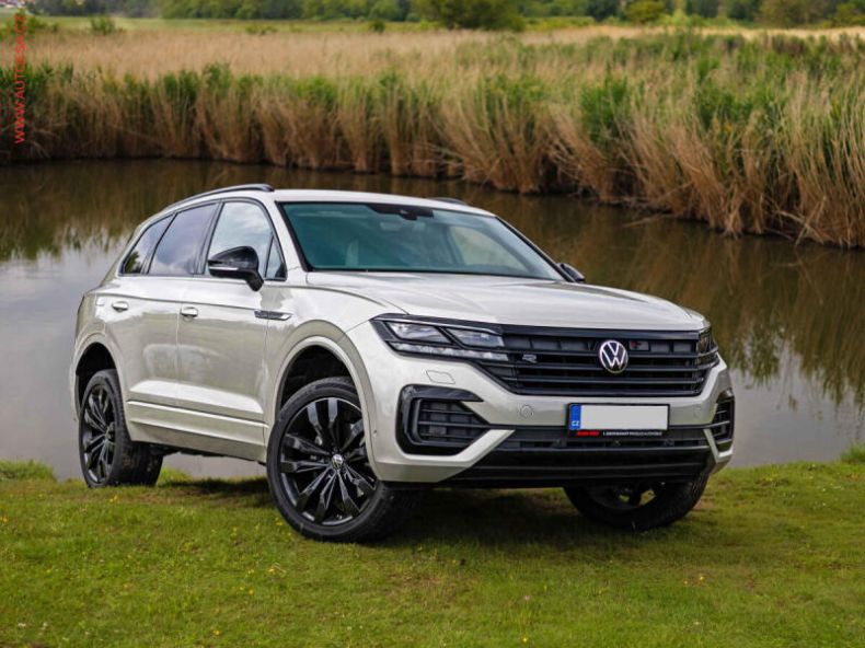 Volkswagen Touareg - hlavní fotka