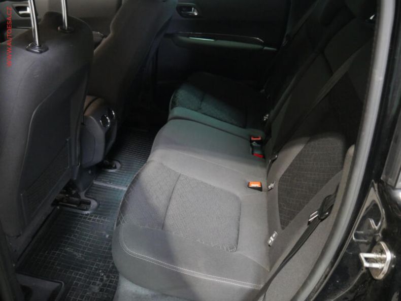 Peugeot 3008 - hlavní fotka