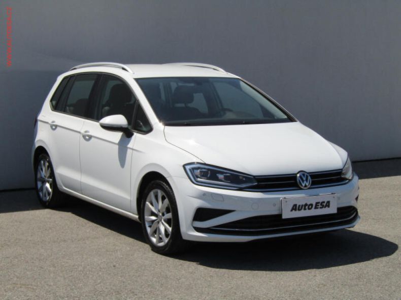 Volkswagen Golf - hlavní foto