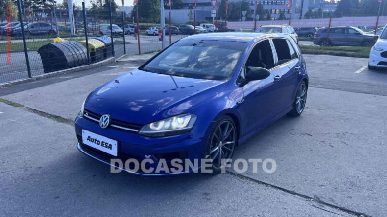 Volkswagen Golf - hlavní fotka