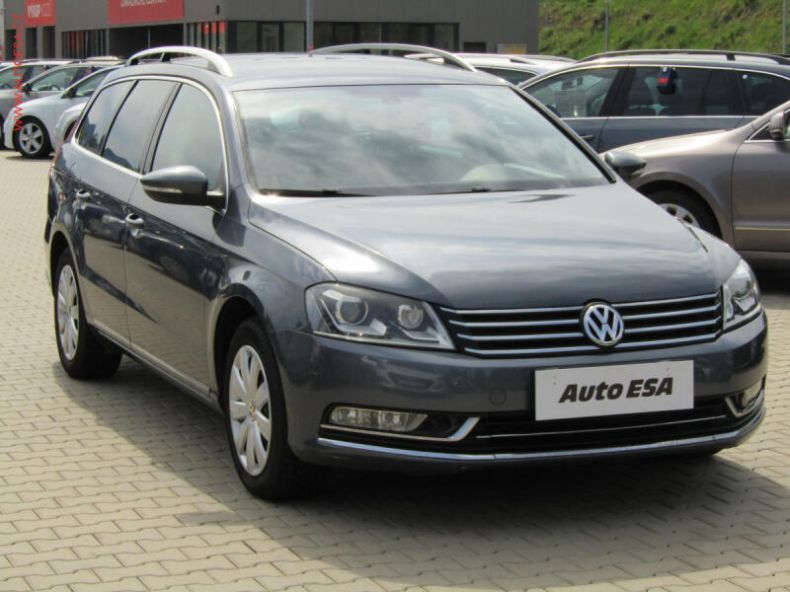 Volkswagen Passat - hlavní fotka inzerátu