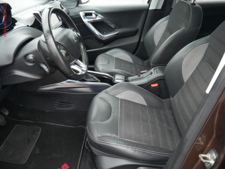 Peugeot 2008 - hlavní fotka