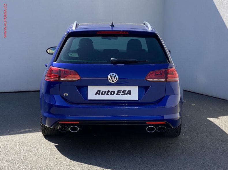 Volkswagen Golf - hlavní fotka