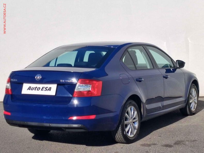 Škoda Octavia - hlavní fotka
