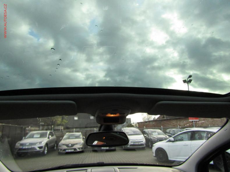 Peugeot 3008 - hlavní fotka