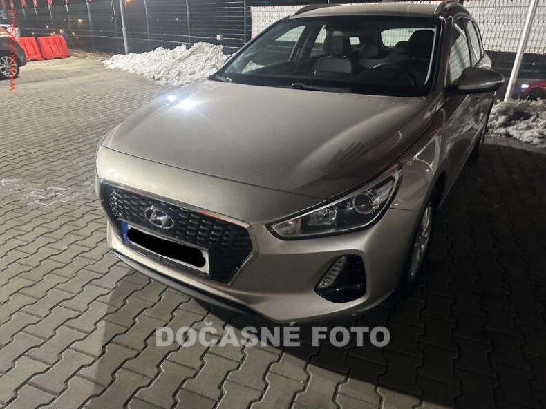 Hyundai i30 - hlavní foto