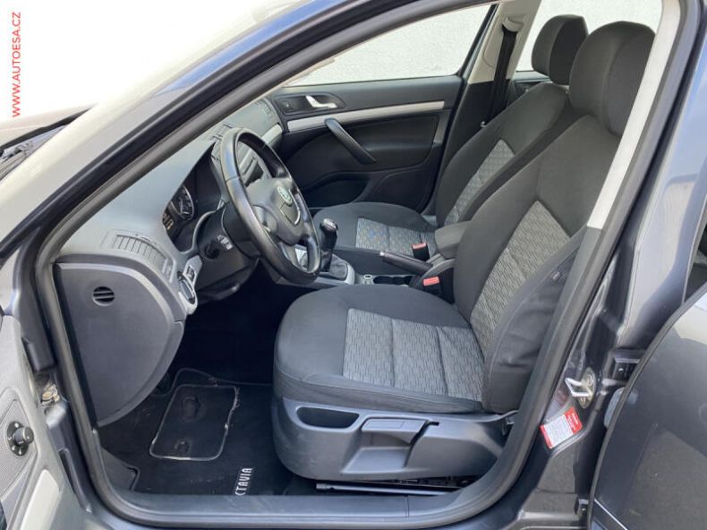 Škoda Octavia - hlavní fotka