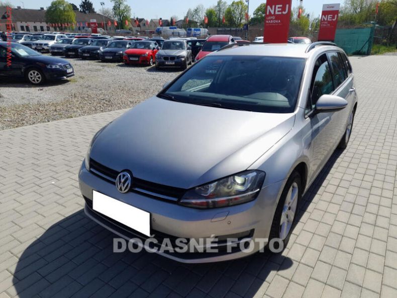 Volkswagen Golf - hlavní foto