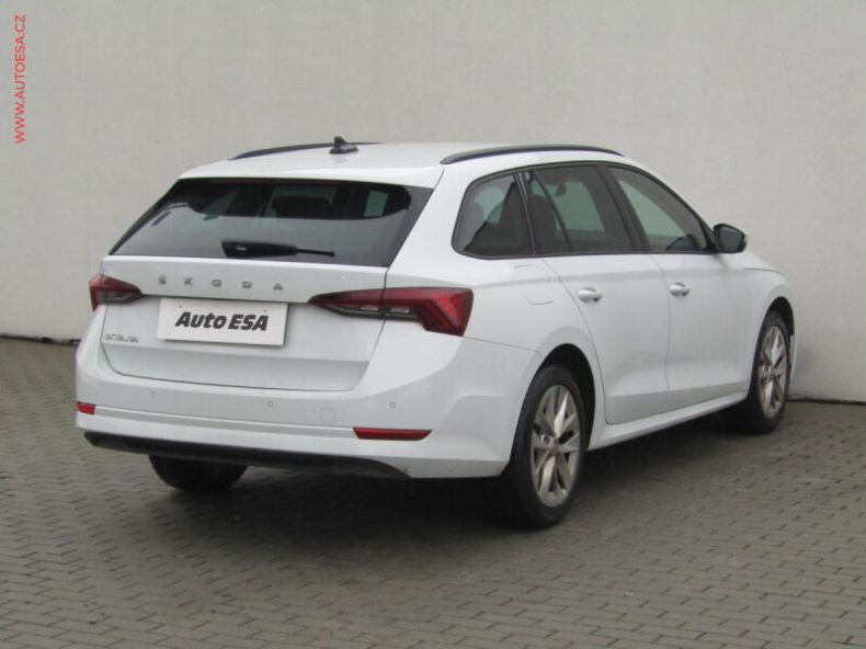 Škoda Octavia - hlavní fotka