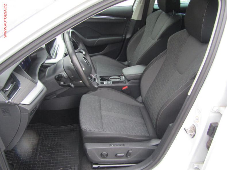 Škoda Octavia - hlavní fotka