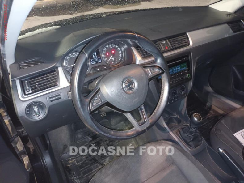 Škoda Rapid - hlavní fotka