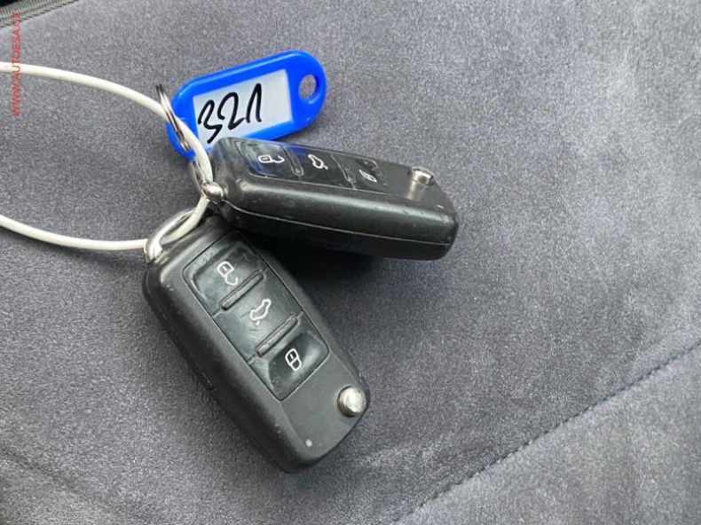 Volkswagen Touran - hlavní fotka