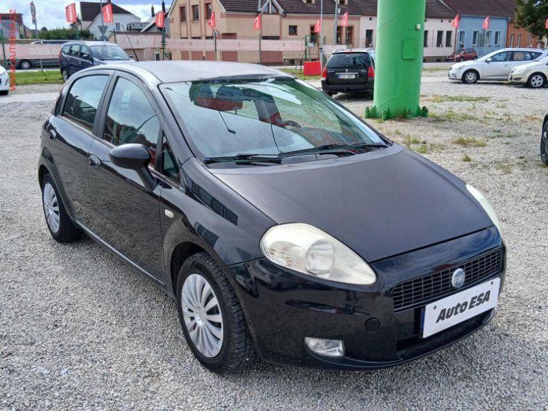 Fiat Punto - hlavní foto