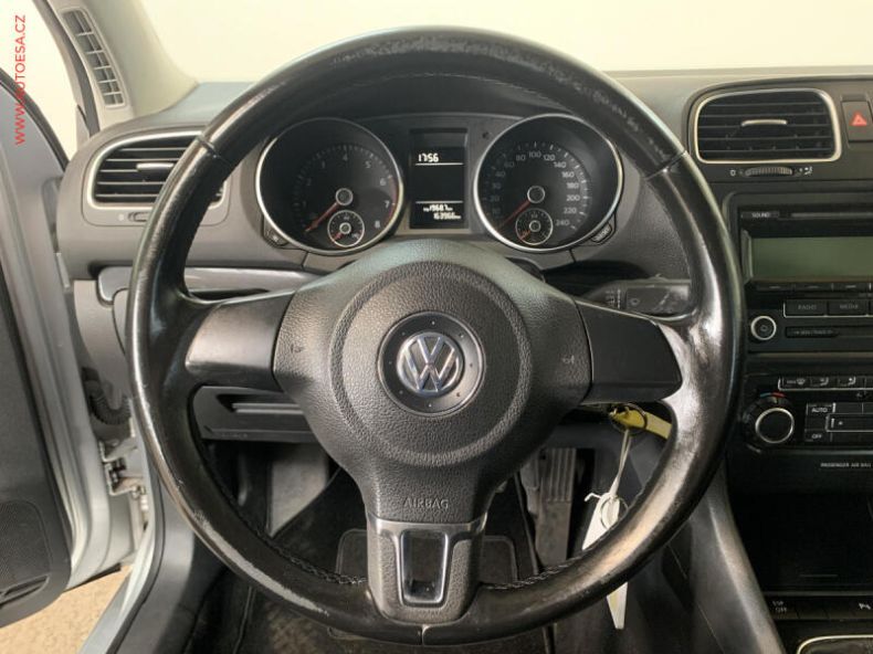 Volkswagen Golf - hlavní fotka