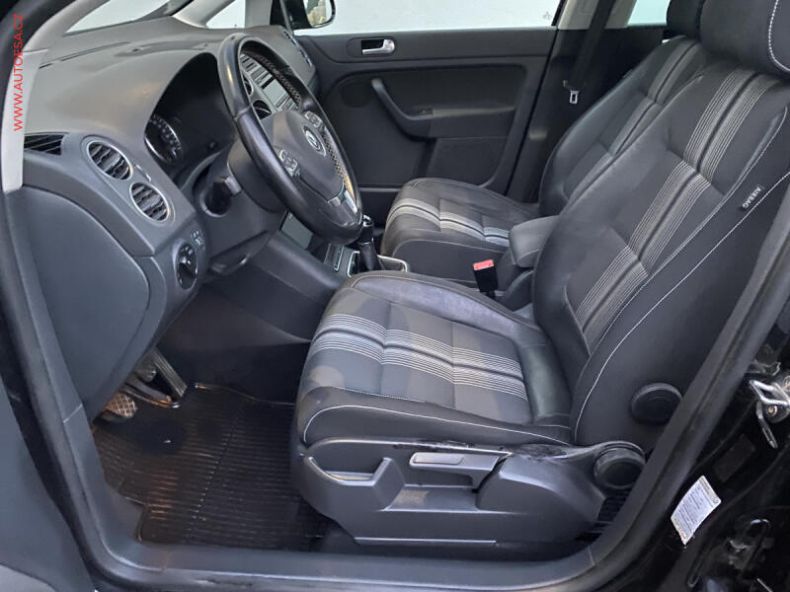 Volkswagen Golf - hlavní fotka