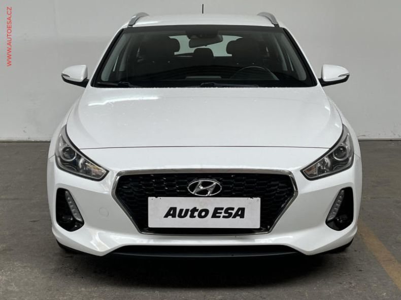Hyundai i30 - hlavní fotka