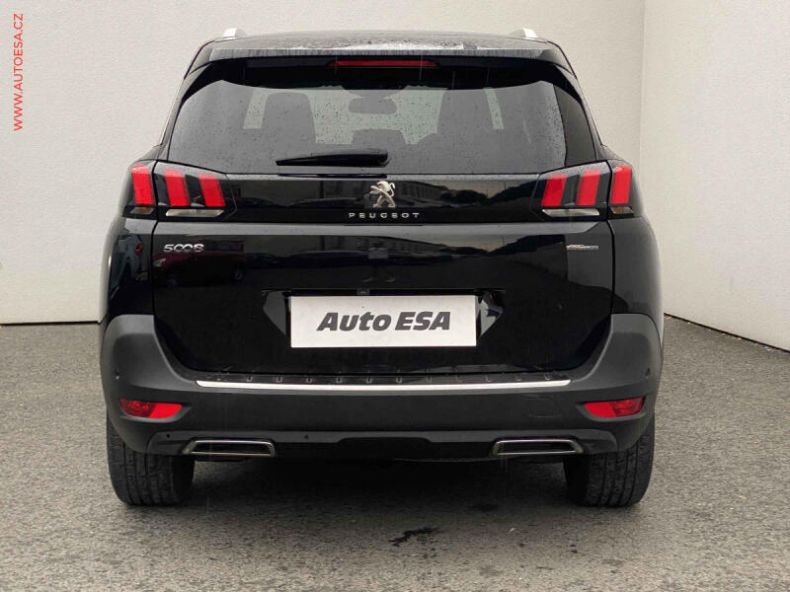 Peugeot 5008 - hlavní fotka