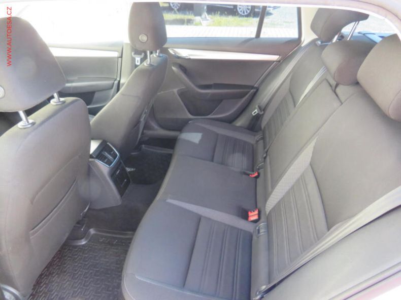 Škoda Octavia - hlavní fotka