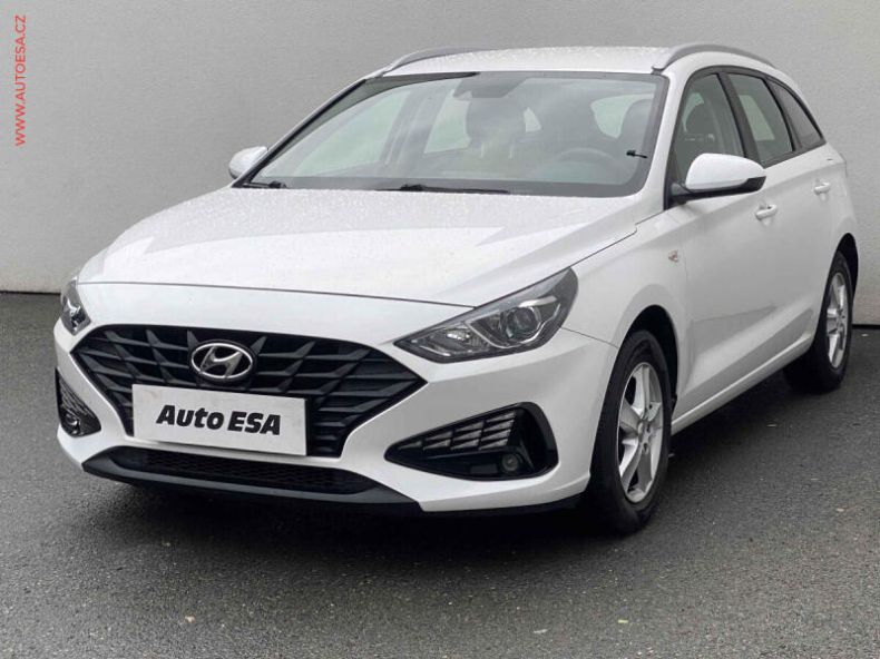 Hyundai i30 - hlavní fotka