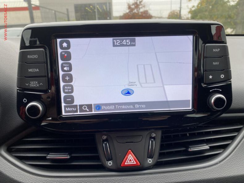 Hyundai i30 - hlavní fotka