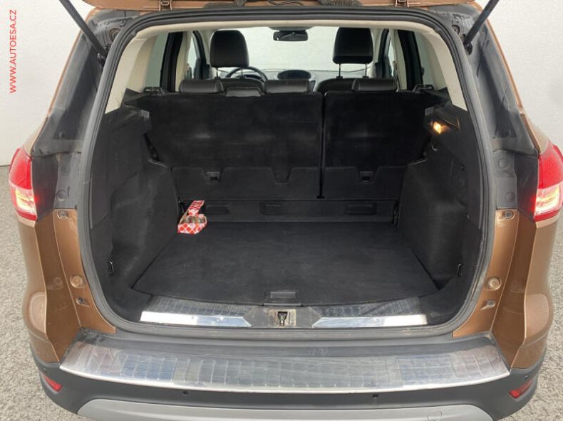 Ford Kuga - hlavní fotka