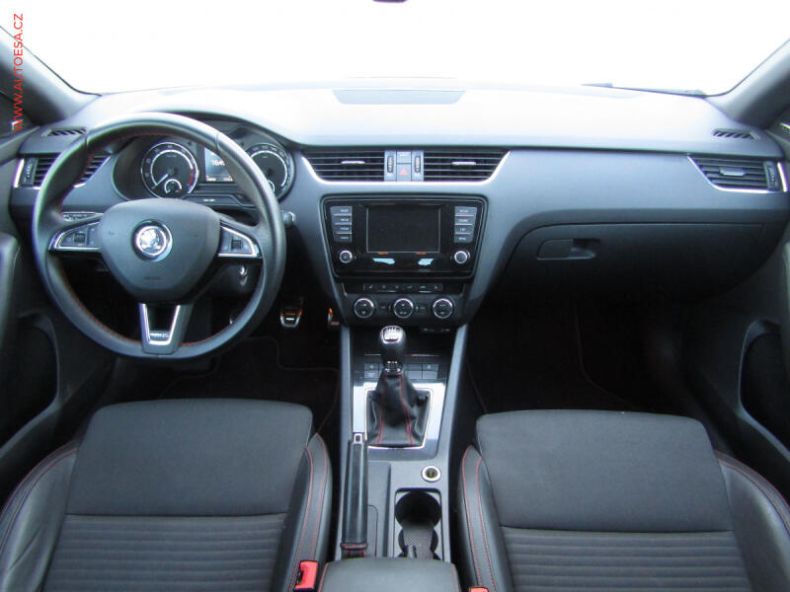 Škoda Octavia - hlavní fotka