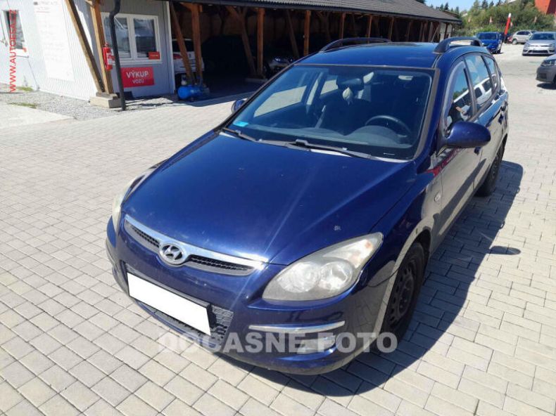 Hyundai i30 - hlavní foto