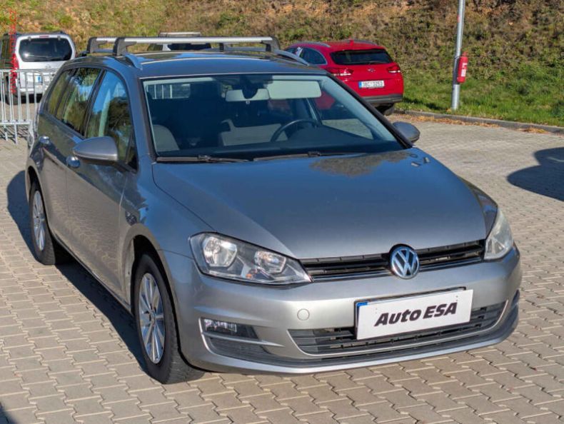 Volkswagen Golf - hlavní fotka inzerátu