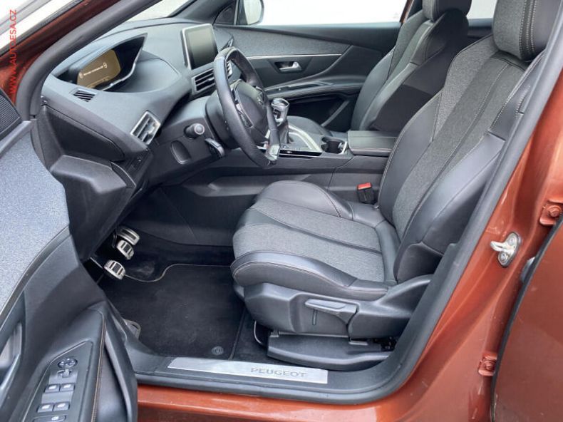 Peugeot 3008 - hlavní fotka